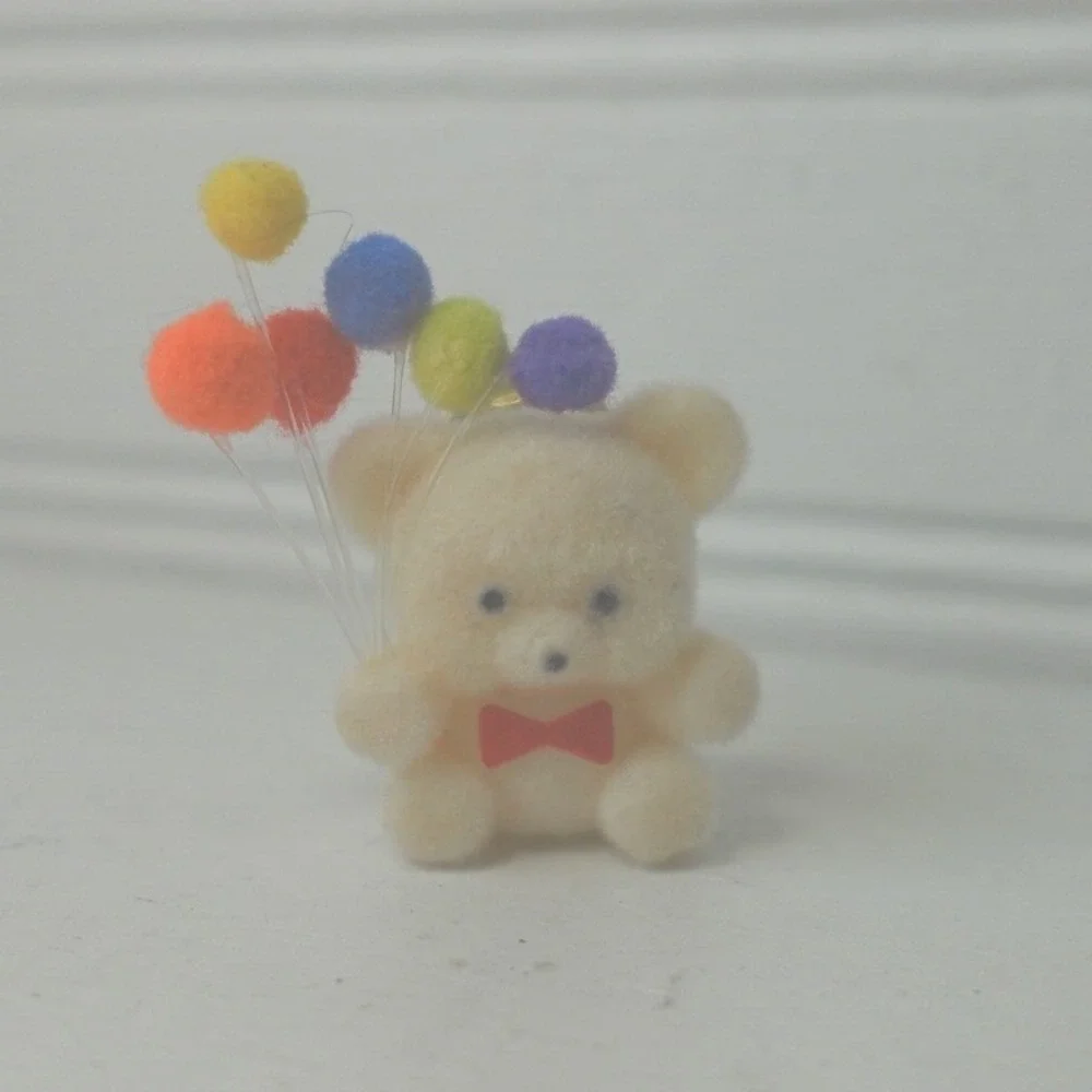 Vintage Teddy Bear Pin Flocked Fuzzy Fluffy Animal holding Balloons Mini Brooch